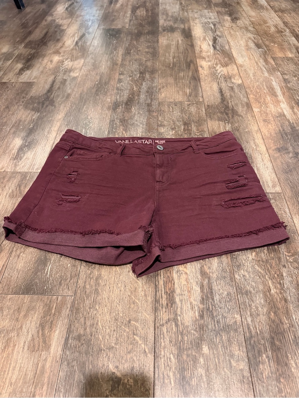🌷Vanilla Star Burgundy Distressed Roll-Hem Jean Shorts